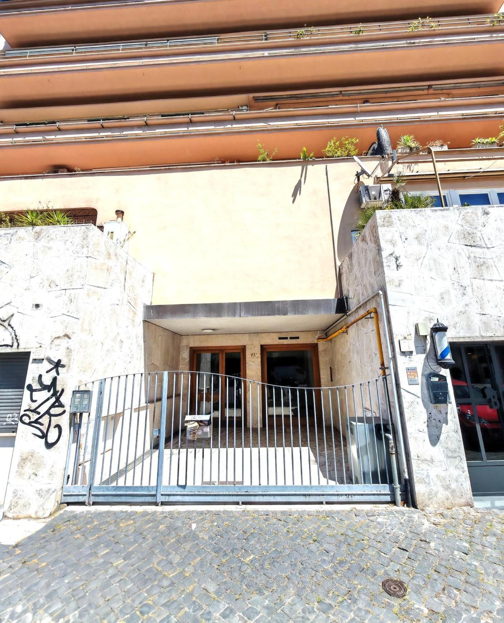 Piramide Charming Flat E Terrace Apartamento *